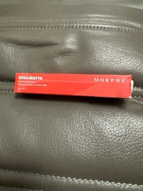 Morphe Soulmatte Velvet Lip Mousse - Red Packaging